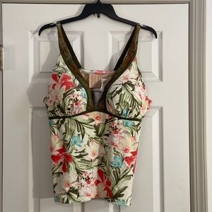 Lane Bryant bathing suit top little spot is on inside of bra hook got caught